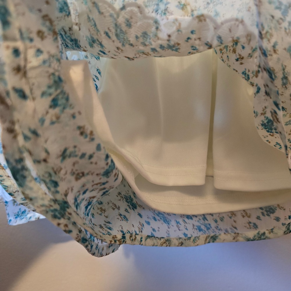 Judith March Floral Halter Romper Womens L Blue Cream Crochet‎ Lace Trim Boho - Picture 10 of 16